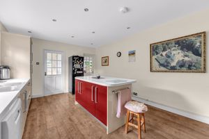 Photo 21- click for photo gallery